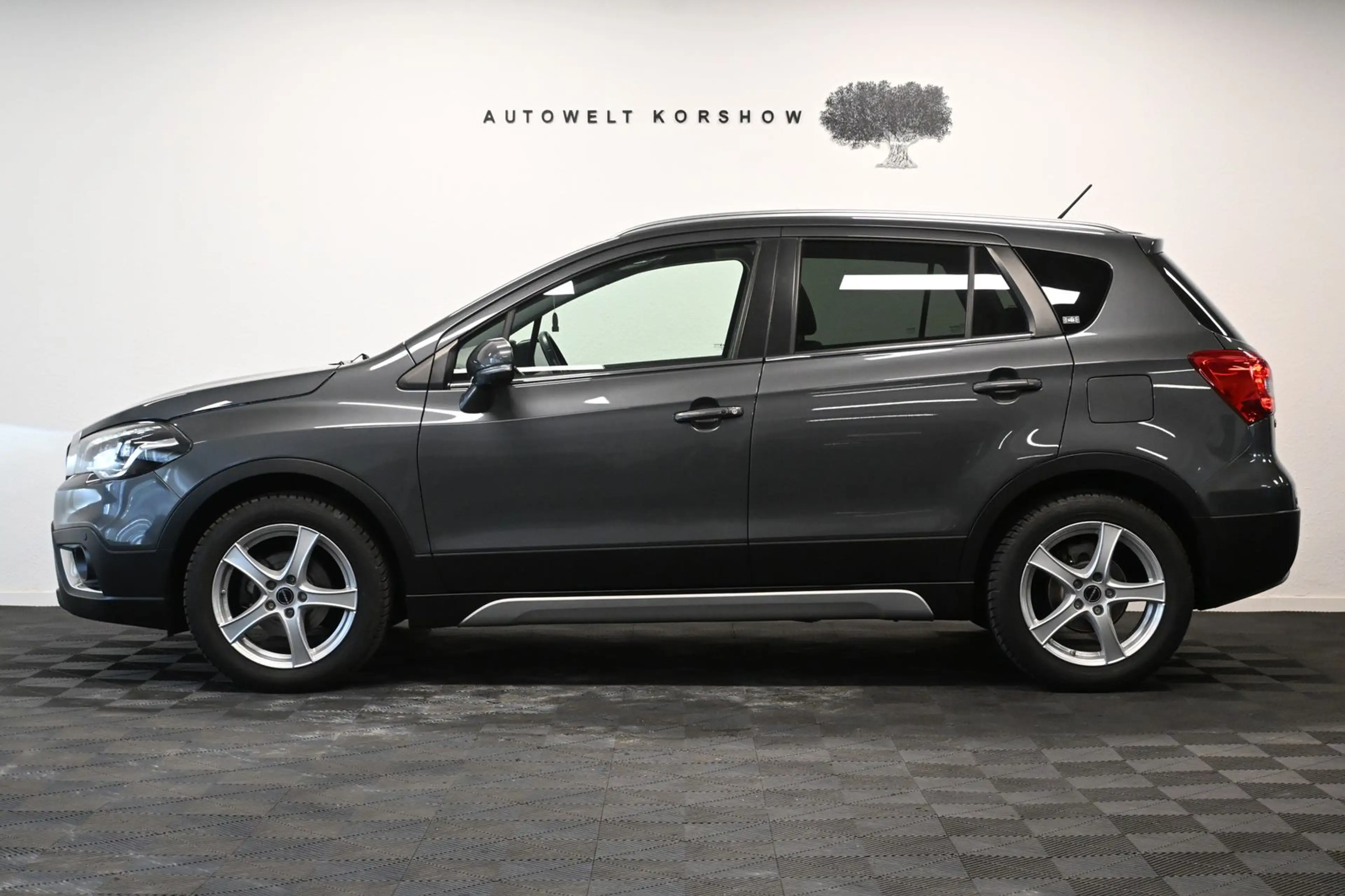 Suzuki SX4 S-Cross Club *KAMERA*LED*CARPLAY*SHZ*NAVI — photo 7