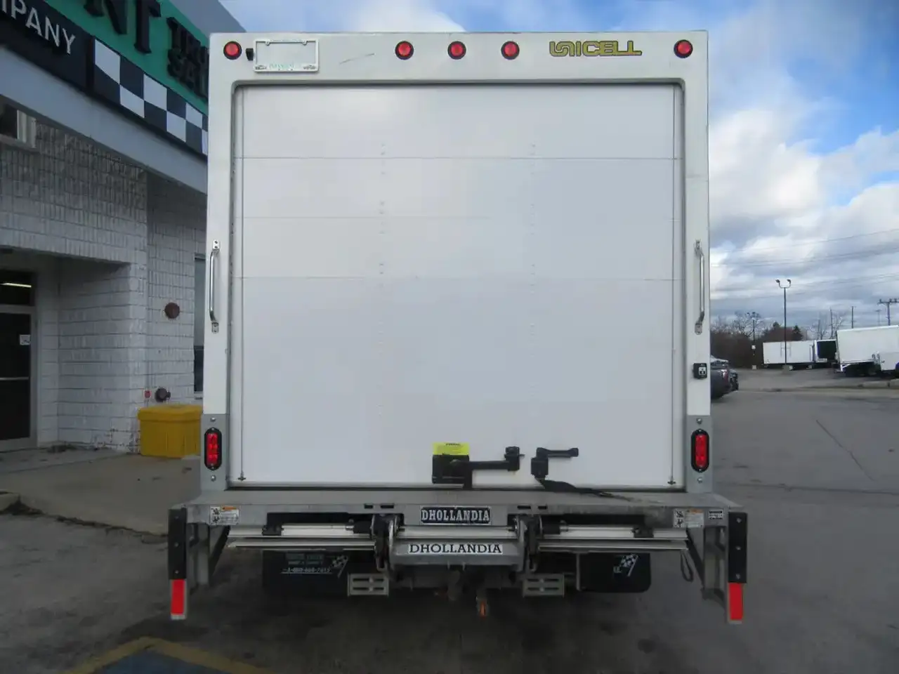 Ford E-450 снимка Ford E-450