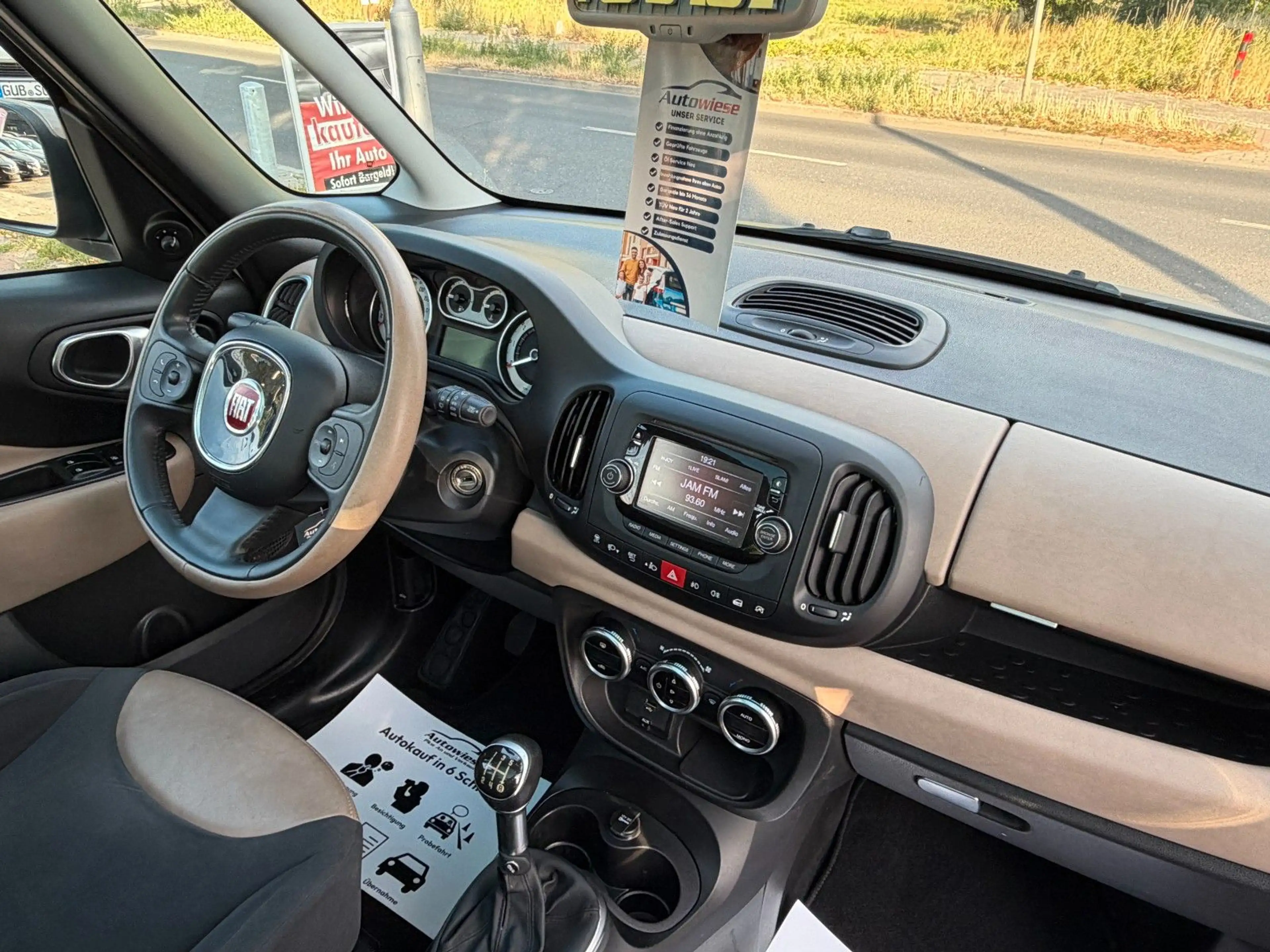 Fiat 500L Lounge 1.3JTD*Panorama*Klimaaut.*Temp*PDC — photo 12