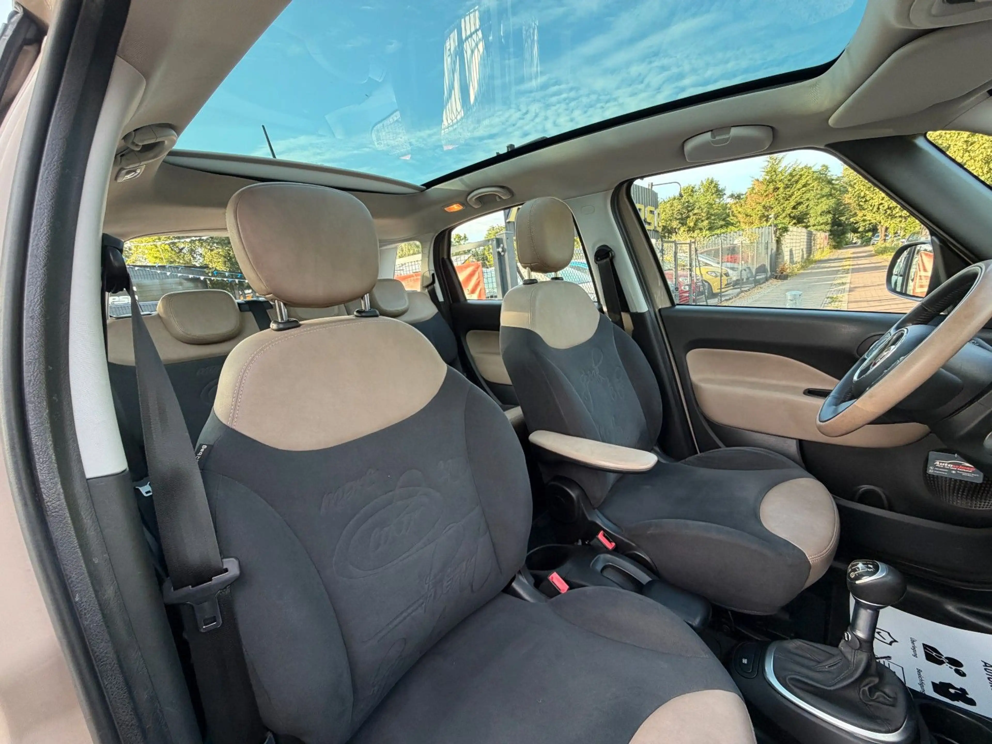 Fiat 500L Lounge 1.3JTD*Panorama*Klimaaut.*Temp*PDC — photo 14