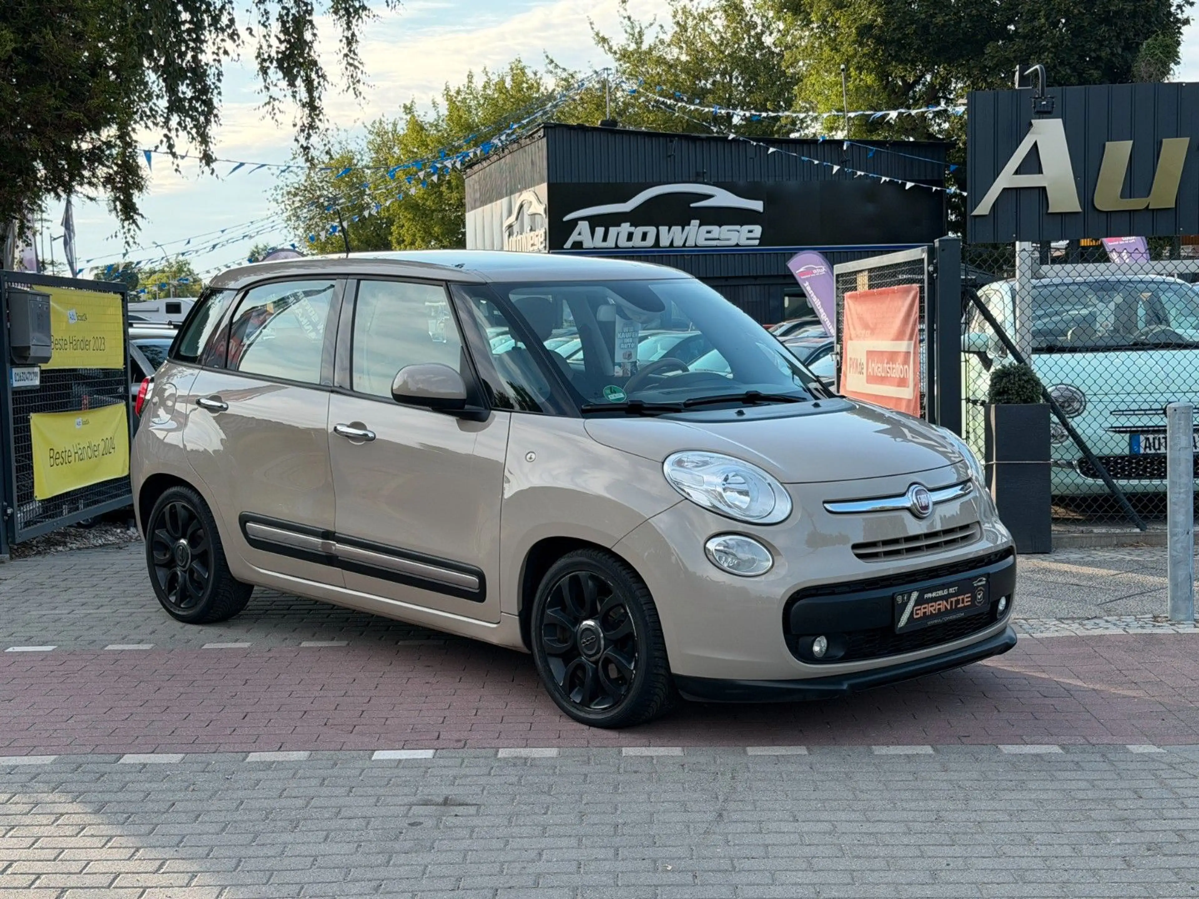 Fiat 500L Lounge 1.3JTD*Panorama*Klimaaut.*Temp*PDC