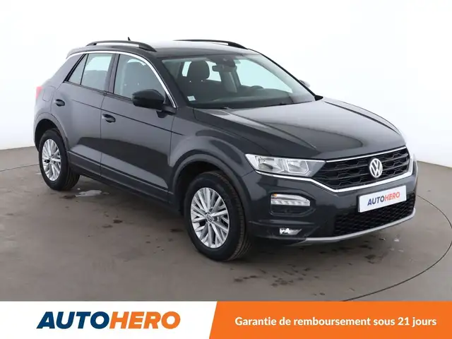 Volkswagen T-Roc view 8