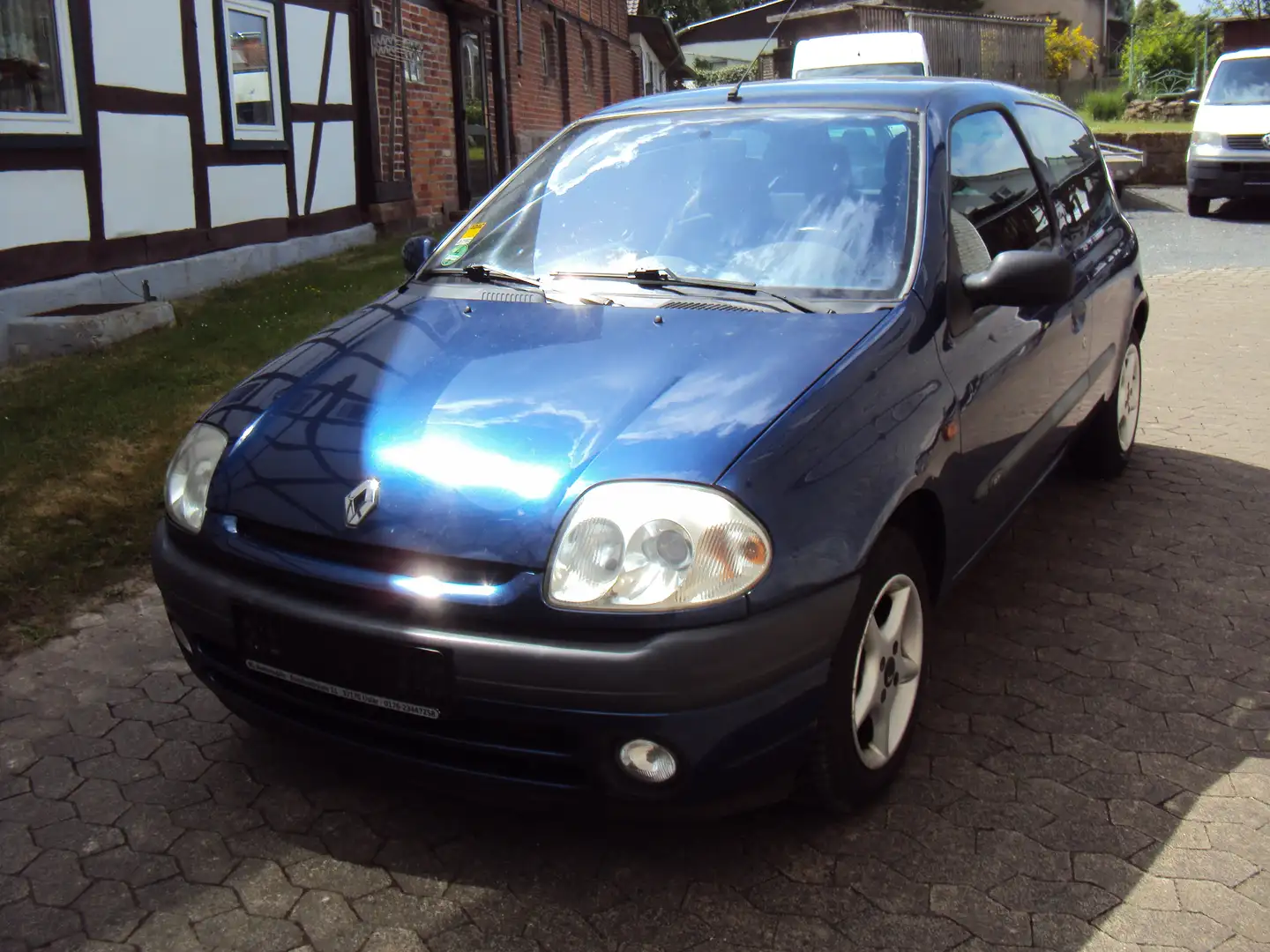 Renault Clio Синій - 2
