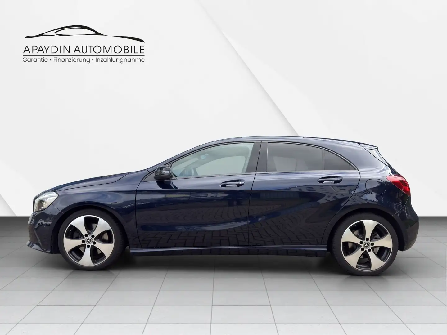 Mercedes-Benz A 250 Urban 7G-DCT/NAVI/LED/SHZ/NIGHT/AMBIENTE Blau - 2