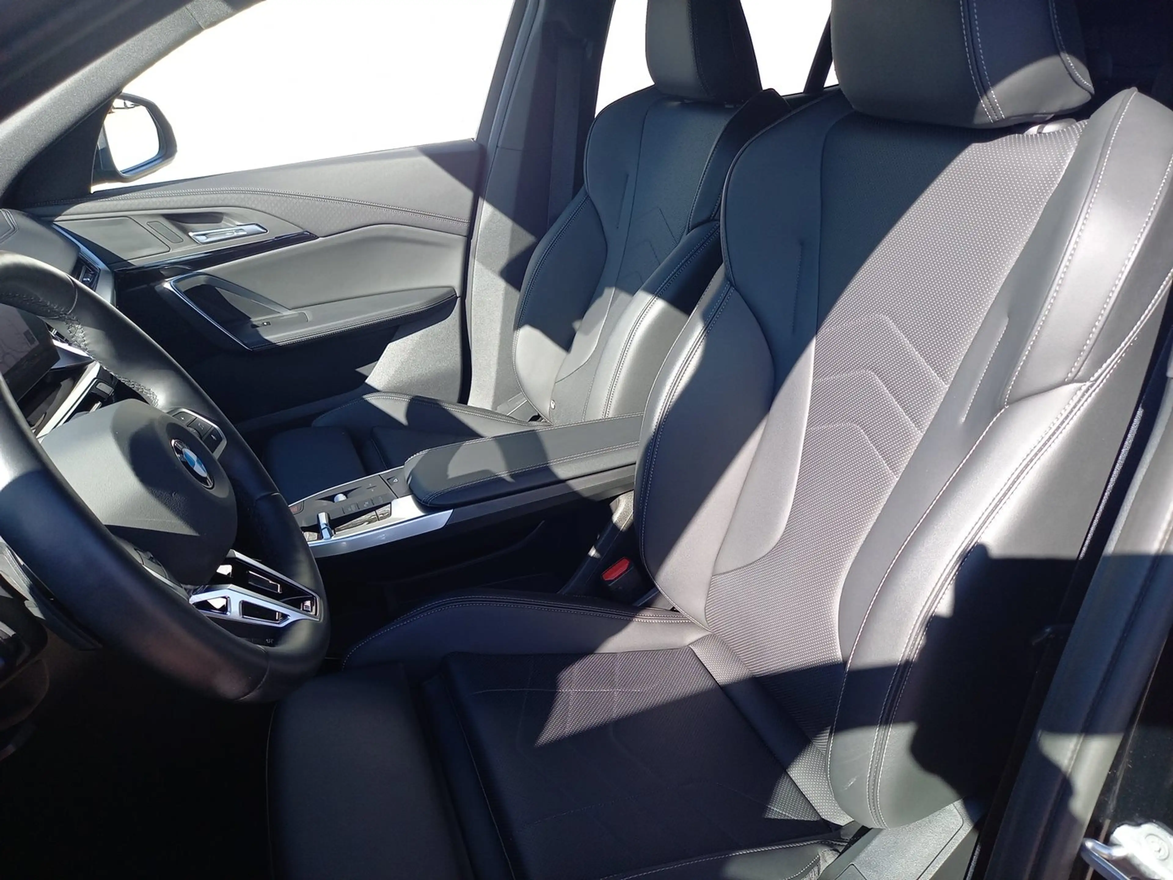 BMW X2 sDrive20i M-Sport/AHK/Iconic/Head-Up/ACC/uvam — photo 14