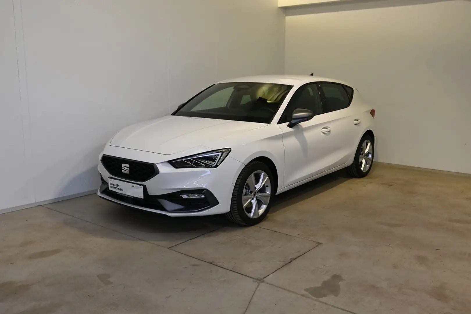 SEAT Leon FR Edition 1.5 TSI 115 PS Weiß - 1