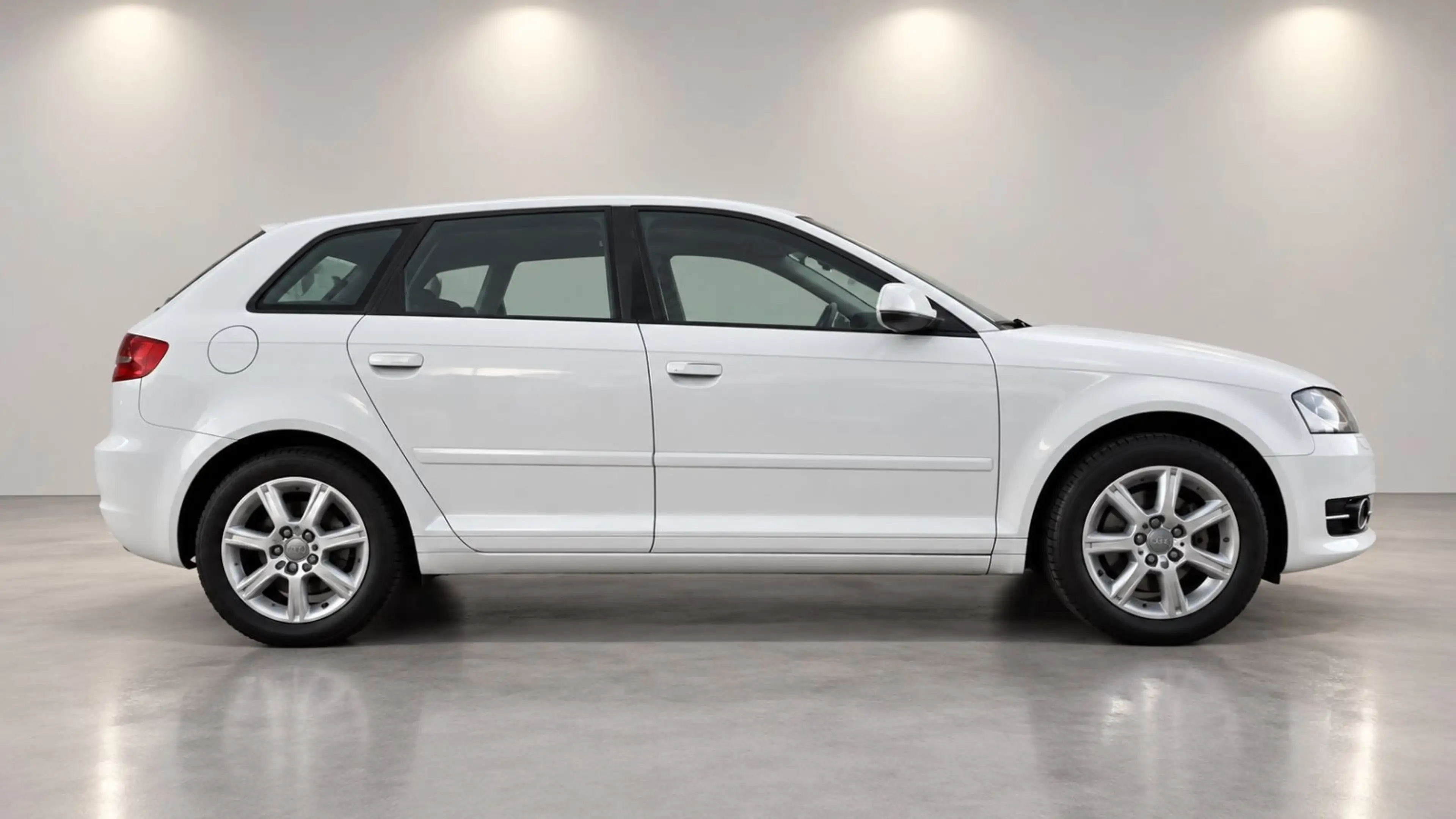 Audi A3 Sportback 1.4 TFSI Ambiente — photo 4