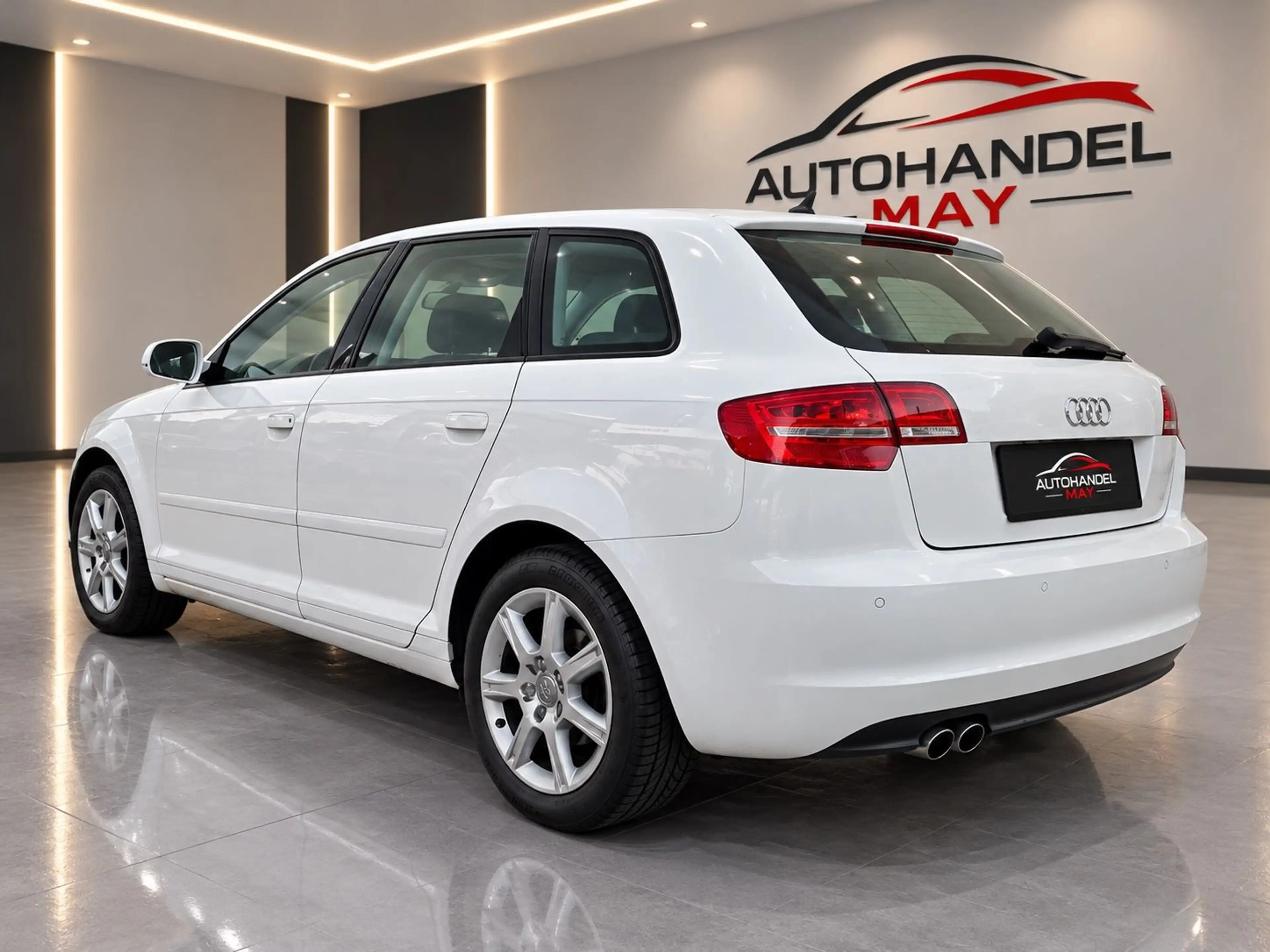 Audi A3 Sportback 1.4 TFSI Ambiente — photo 6