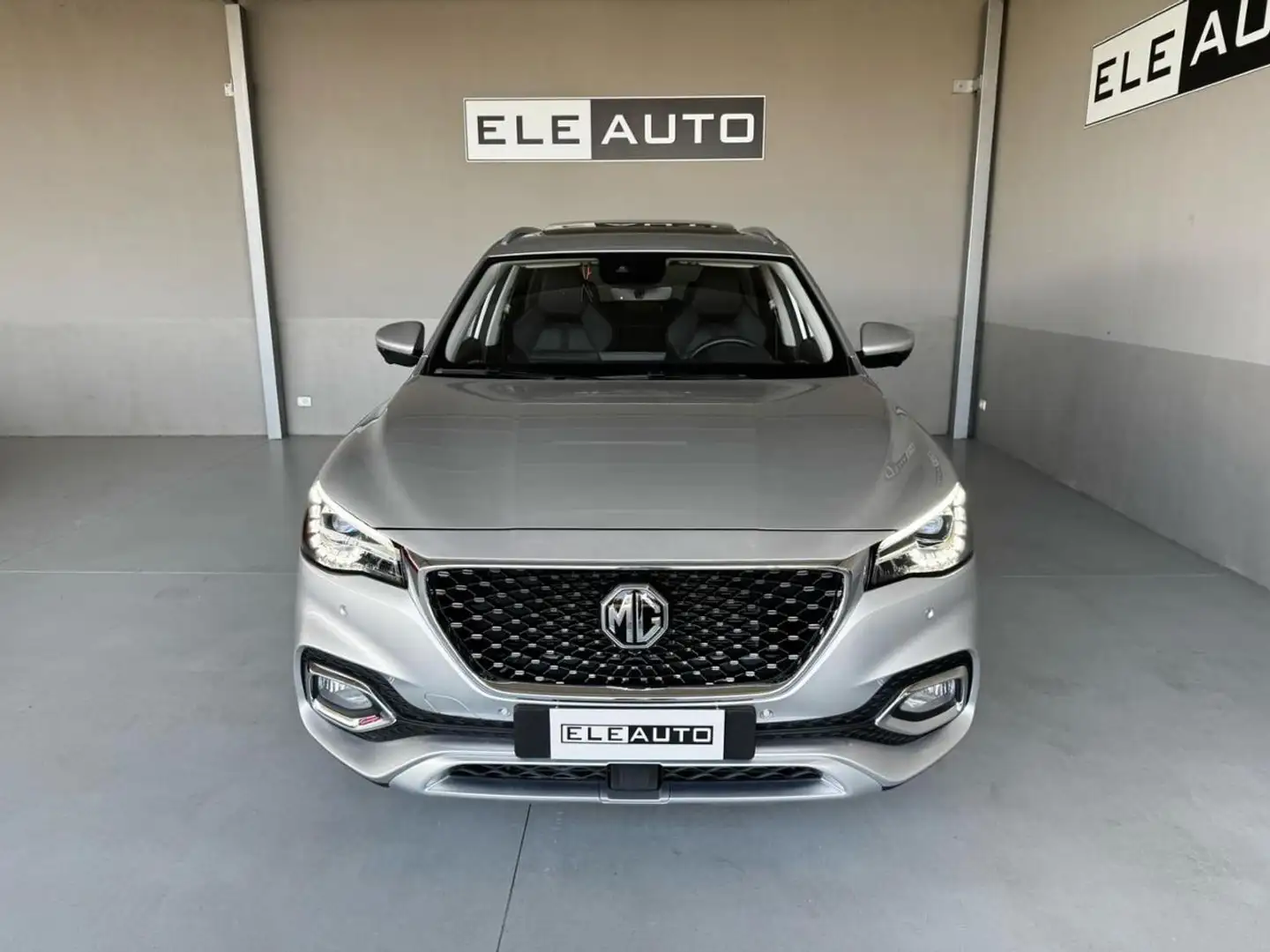 MG EHS PHEV 162cv Hybrid Luxury Tetto Full Opt. Gris - 2