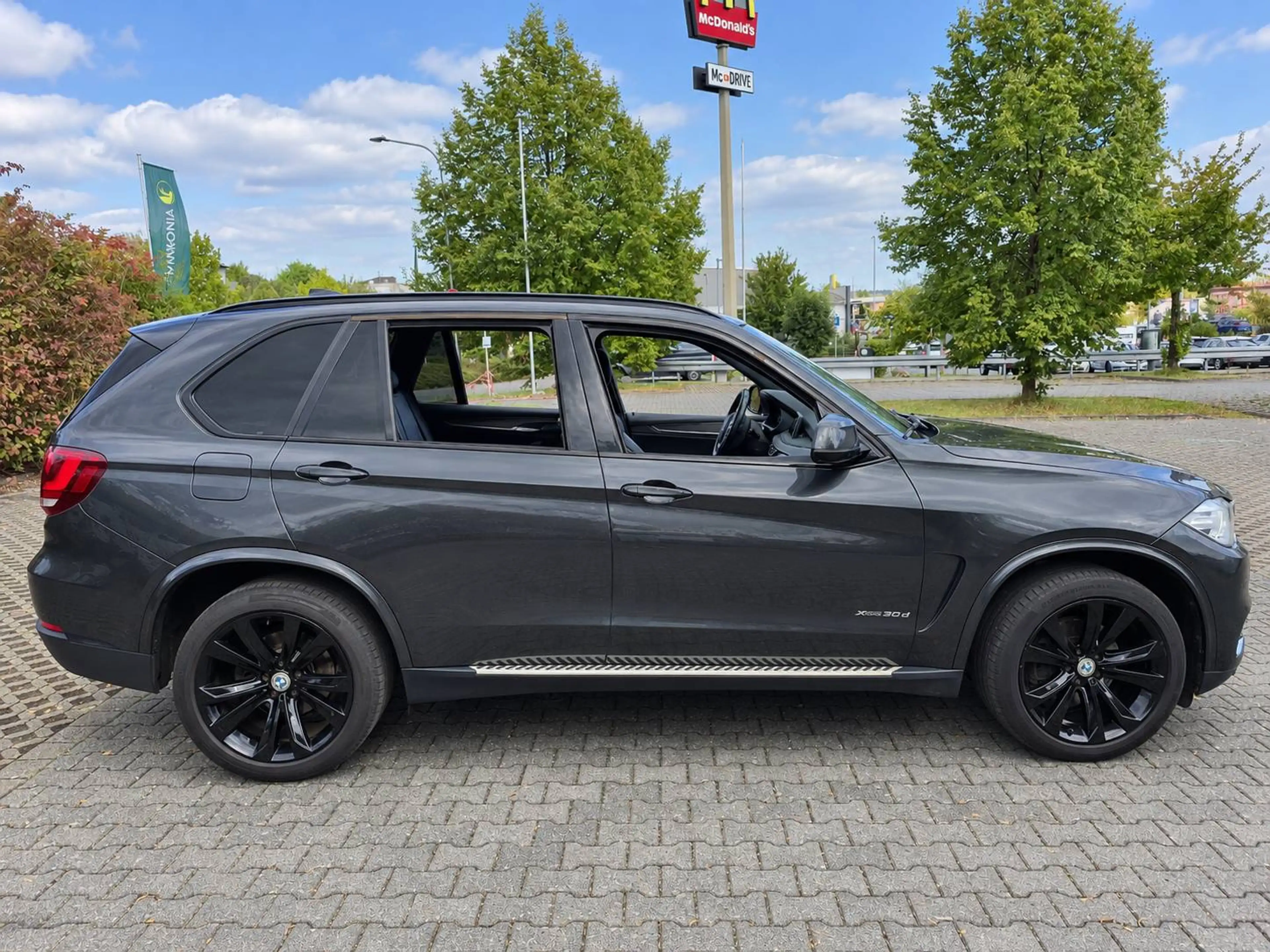 BMW X5 xDrive 30d F15 – Pano / Kamera / Kurvenlicht / Leder Memory / 20 Zoll — photo 13