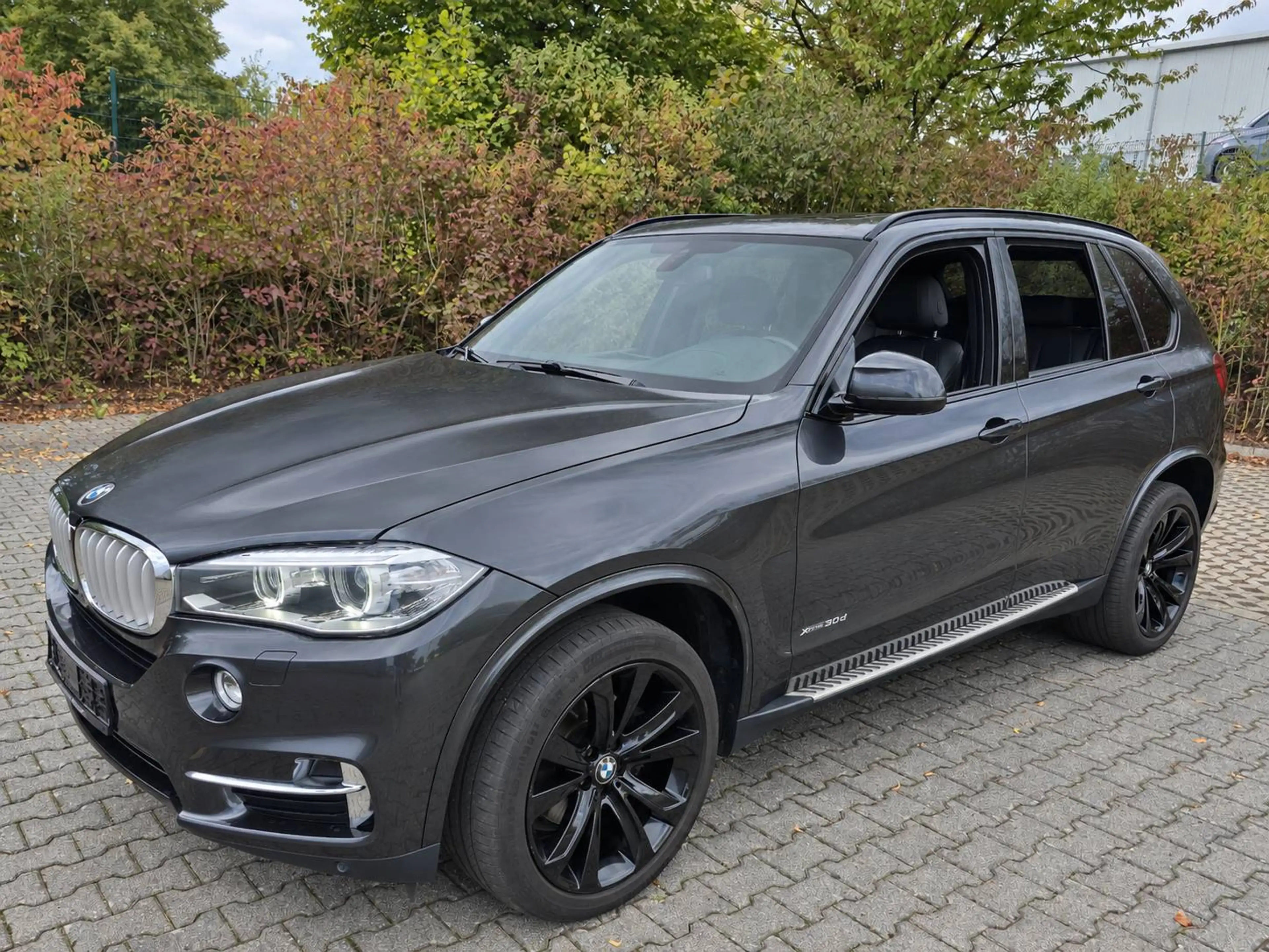 BMW X5 xDrive 30d F15 – Pano / Kamera / Kurvenlicht / Leder Memory / 20 Zoll — photo 9