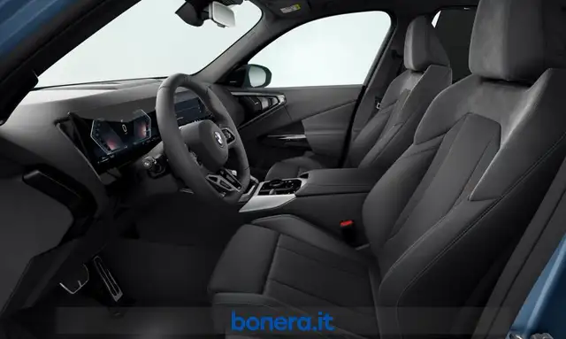 BMW X3 view 4