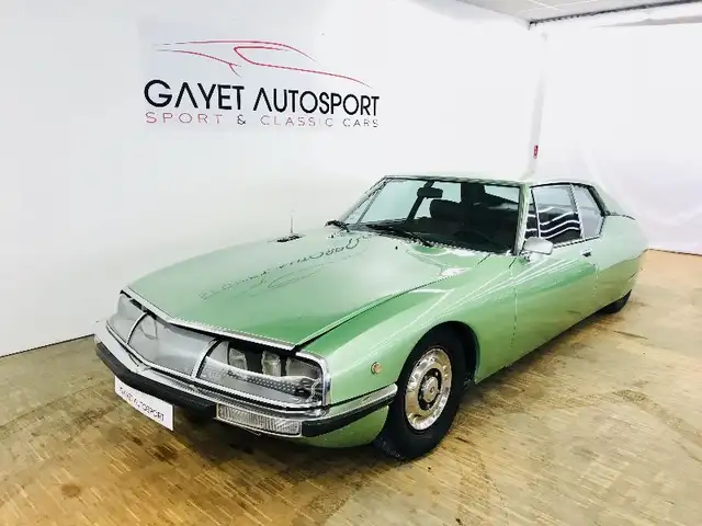 Citroen SM INJECTION A RESTAURER