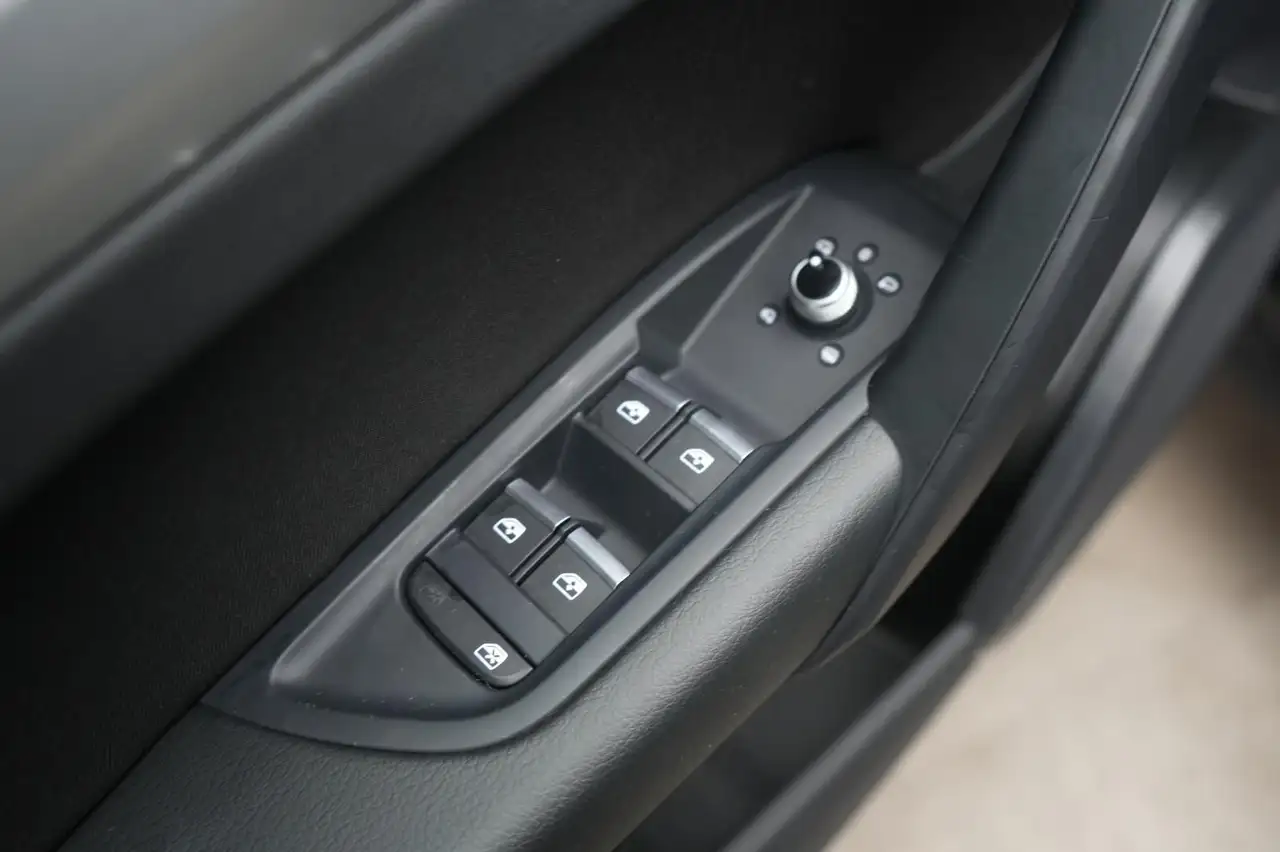 Audi Q5 40 TDI quattro S tronic Temp/Kamera/Virtual/L, миниатюра 27