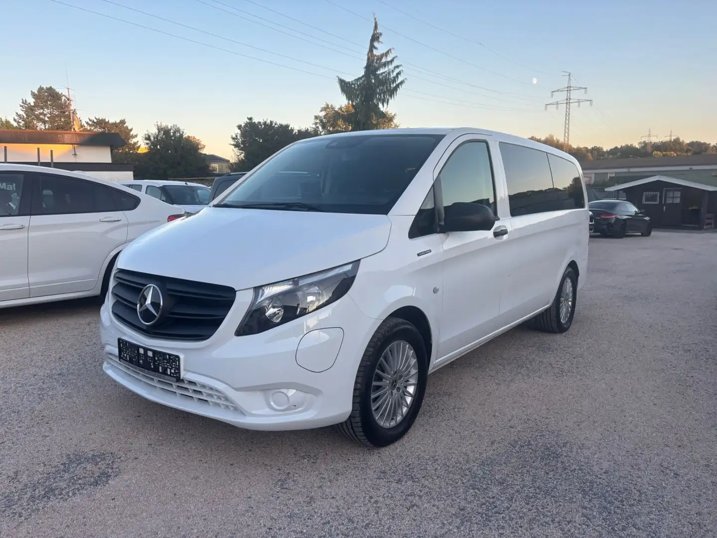 Mercedes-Benz Vito eVito Tourer 129 PRO lang,KAMERA,9-Sitz.,NAVI Blanc - 1