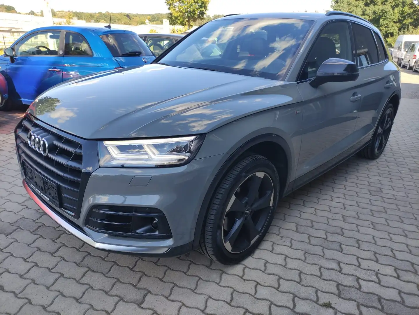 Audi Q5 Q5 2,0 TDI quattro sport S-tronic sport Grau - 2