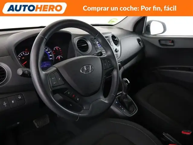 Hyundai i10 view 12