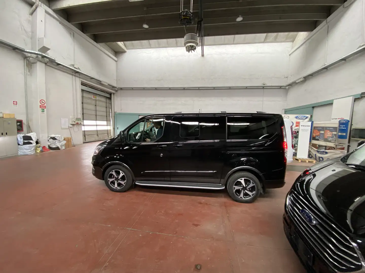 Ford Tourneo Custom Active - 2