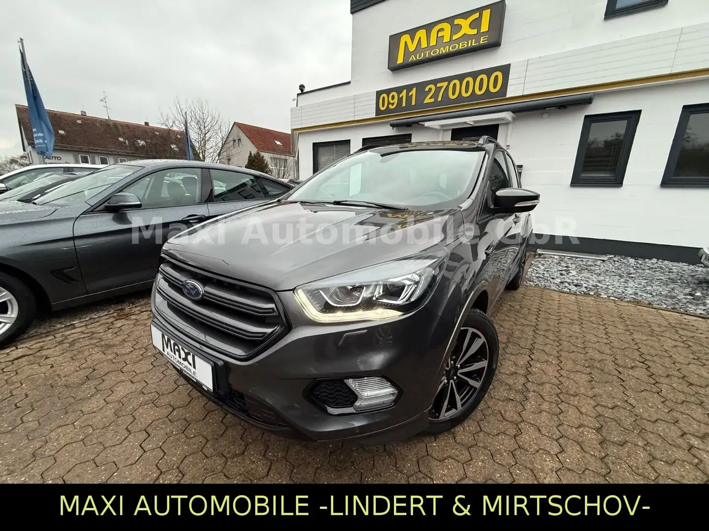 Ford Kuga 2.0 TDCi ST-Line-2.HAND-NAVI-AHK-KAM-LEDER - 2