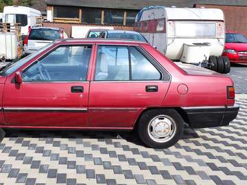 1 Familienbesitz. Opa Fahrzeug