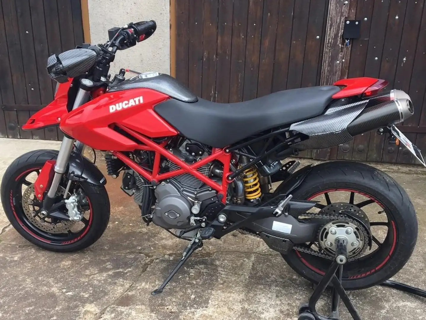 Ducati Hypermotard 796 Rojo - 1