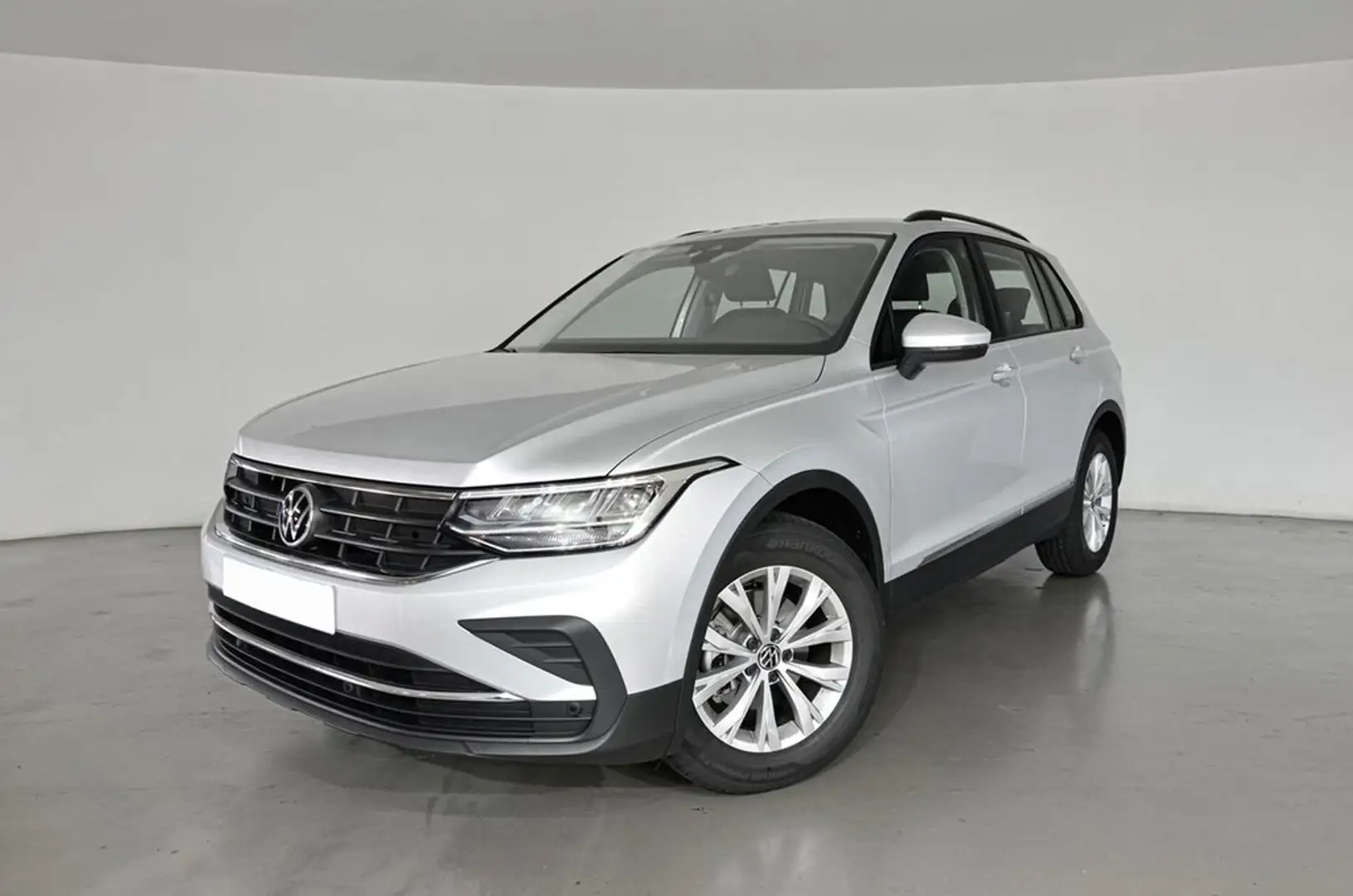 Volkswagen Tiguan Nuevo Edition 1.5 TSI SG6 96 kW (130 CV) (AX12AX11 Silber - 1