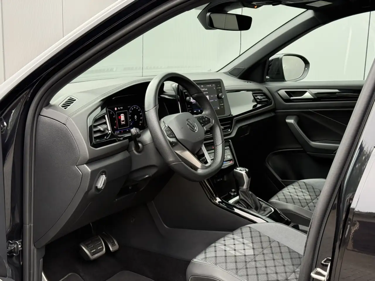 Volkswagen T-Roc 1.5 TSI R-Line black style DSG Panoramadak Carplay, миниатюра 9