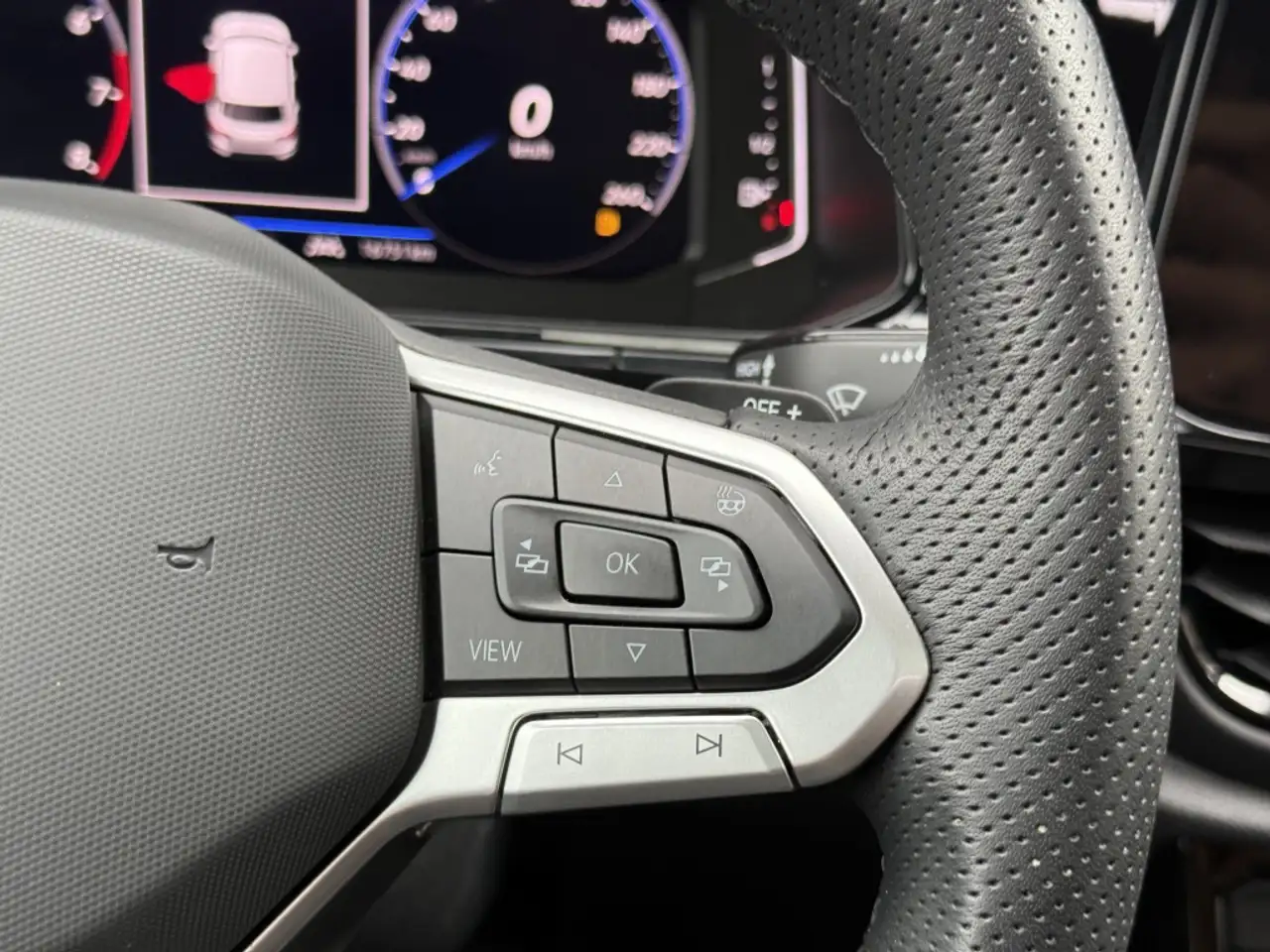 Volkswagen T-Roc 1.5 TSI R-Line black style DSG Panoramadak Carplay, миниатюра 16