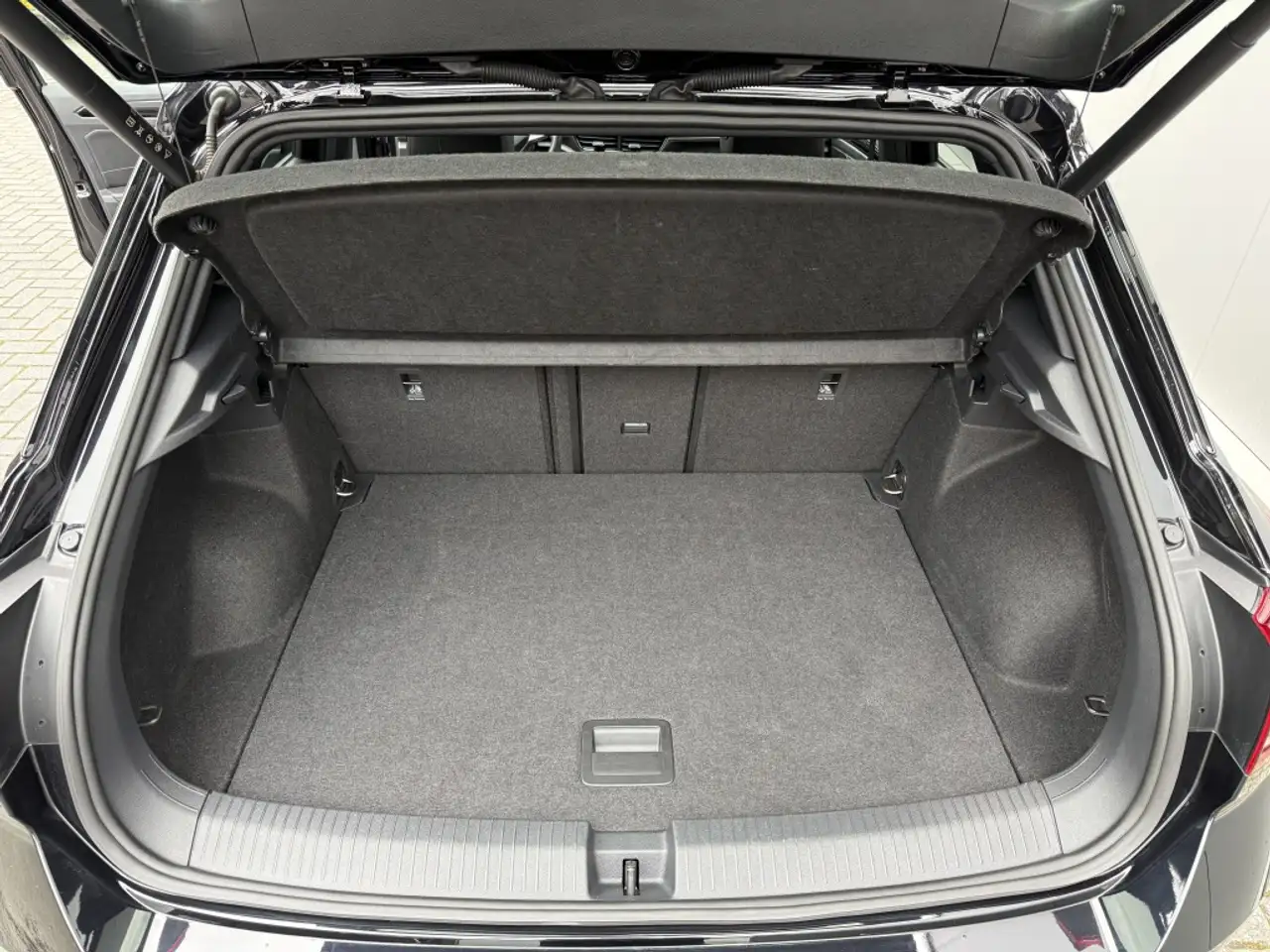 Volkswagen T-Roc 1.5 TSI R-Line black style DSG Panoramadak Carplay, миниатюра 12