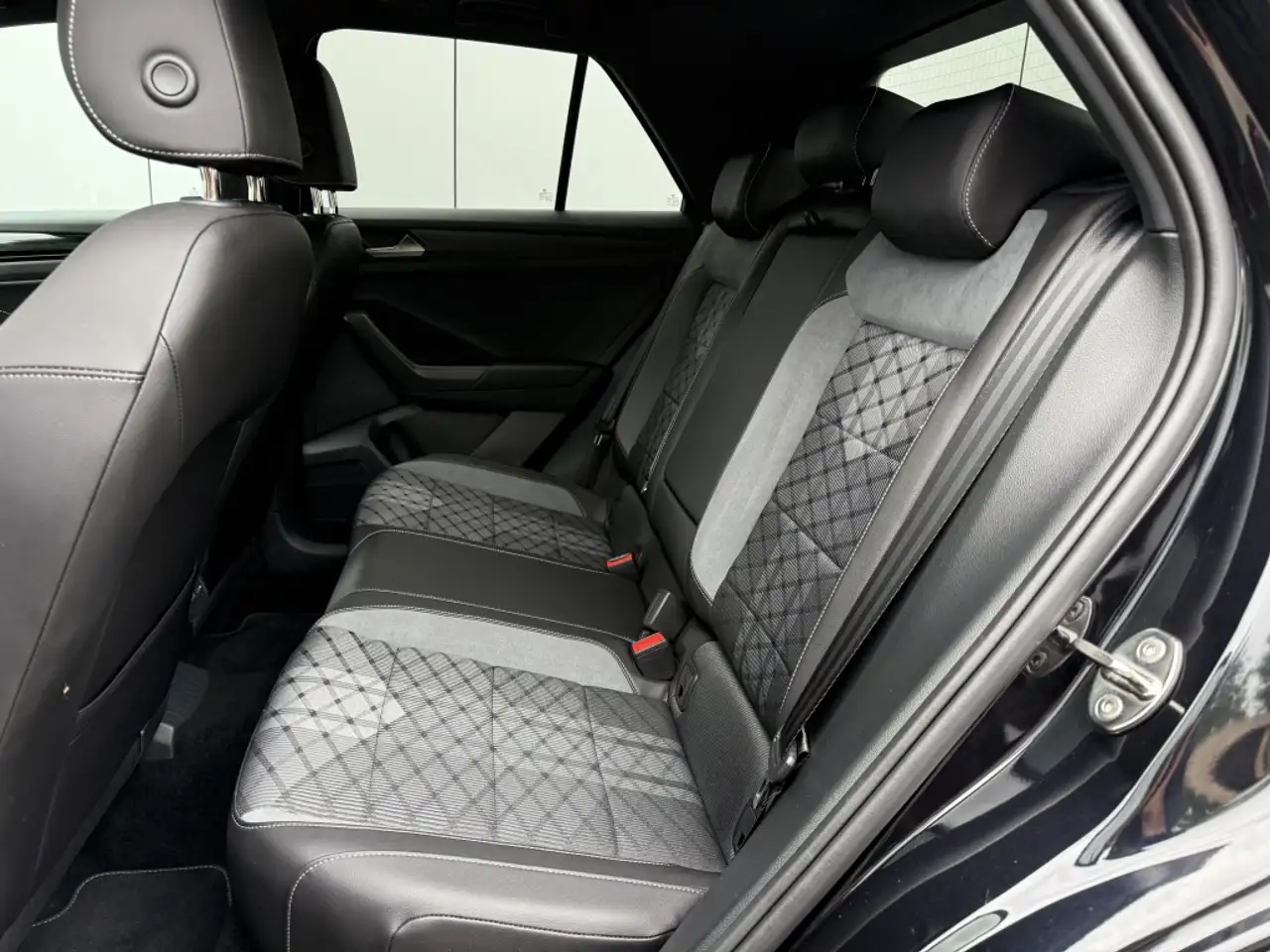 Volkswagen T-Roc 1.5 TSI R-Line black style DSG Panoramadak Carplay, миниатюра 11