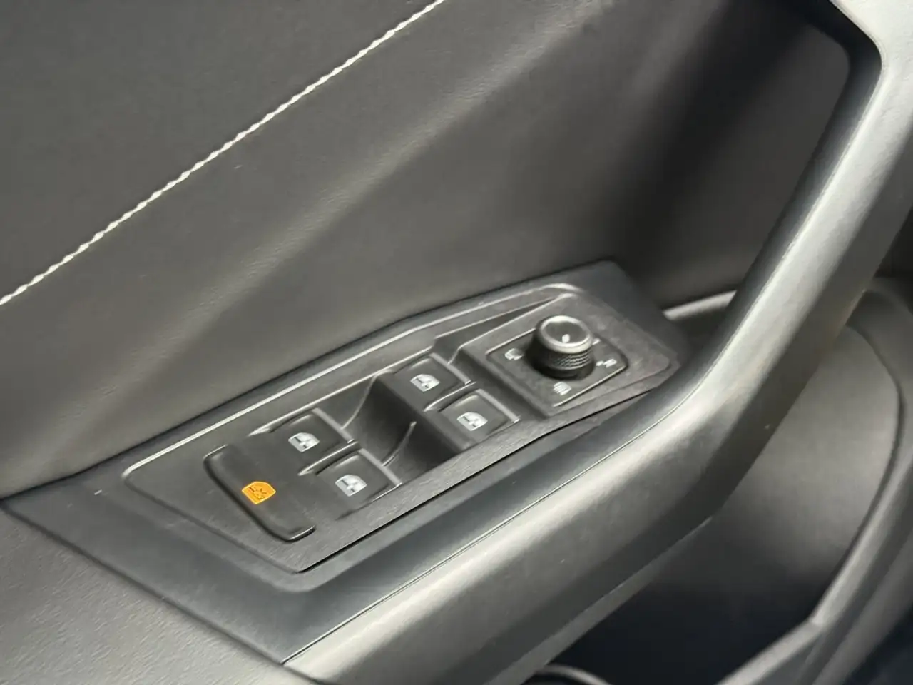 Volkswagen T-Roc 1.5 TSI R-Line black style DSG Panoramadak Carplay, миниатюра 23