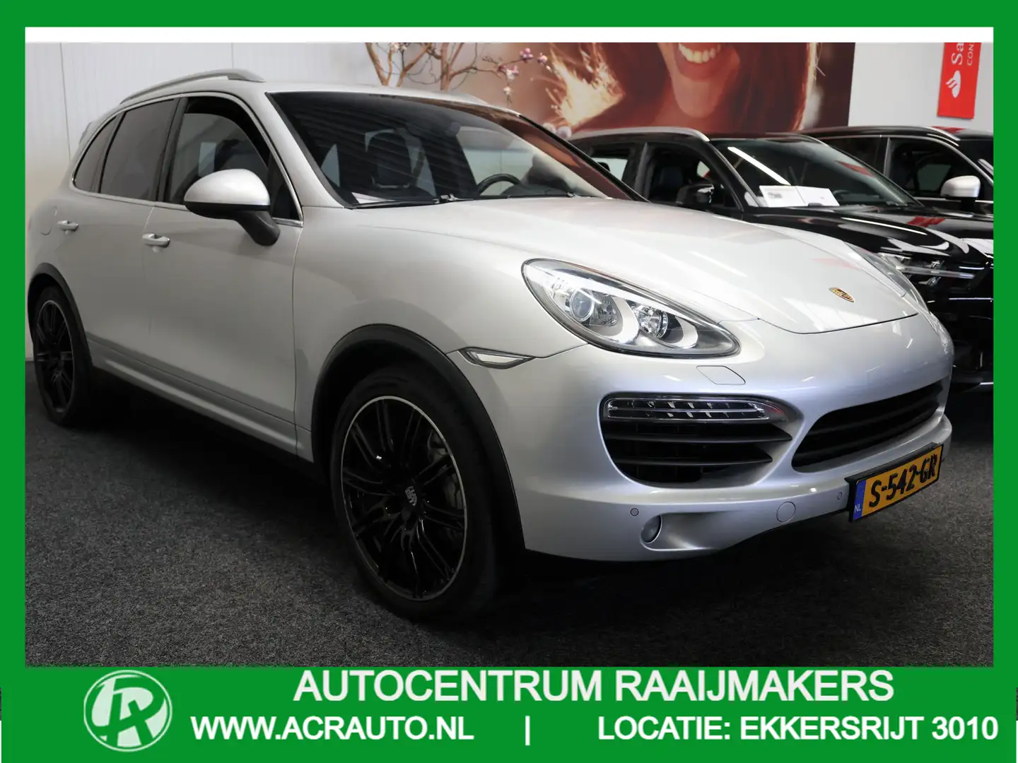 Porsche Cayenne 3.0 V6 HYBRID 333 PK LUCHTVERING LEDER NAVIGATIE C siva - 1