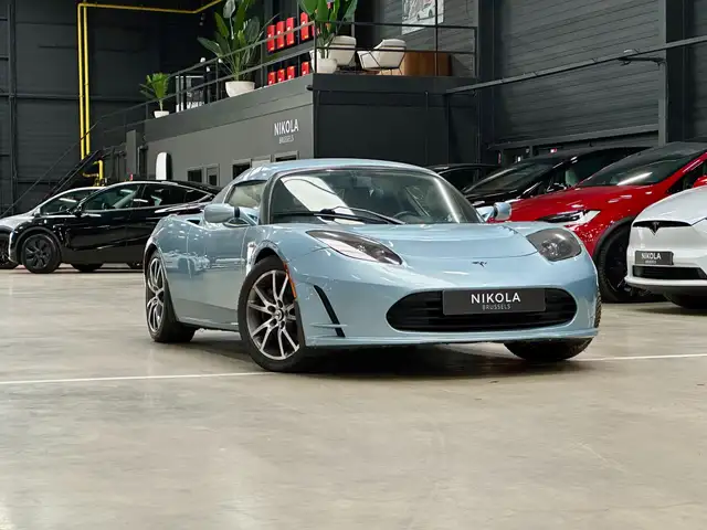 Tesla Roadster V2.5 - HEATED SEATS - 2 DIN SCREEN - HARDTOP