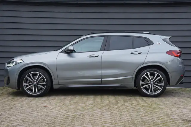 BMW X2 view 3