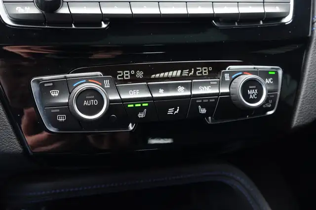 BMW X2 view 19