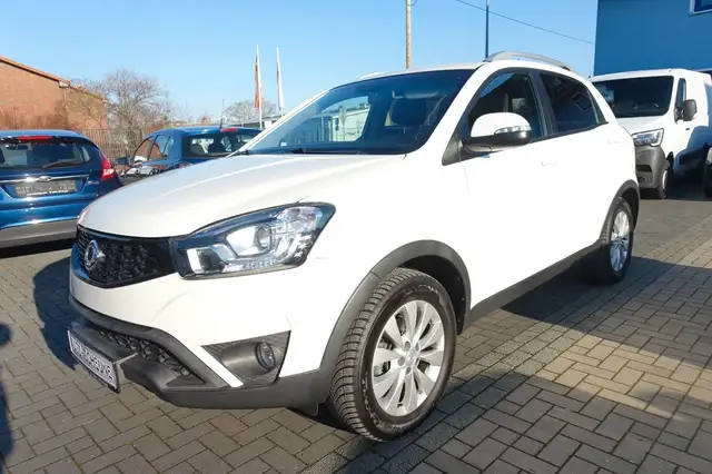 SsangYong Korando 2,2 Di Edition 4x2*Automatik*SHZ*Alu*AHK