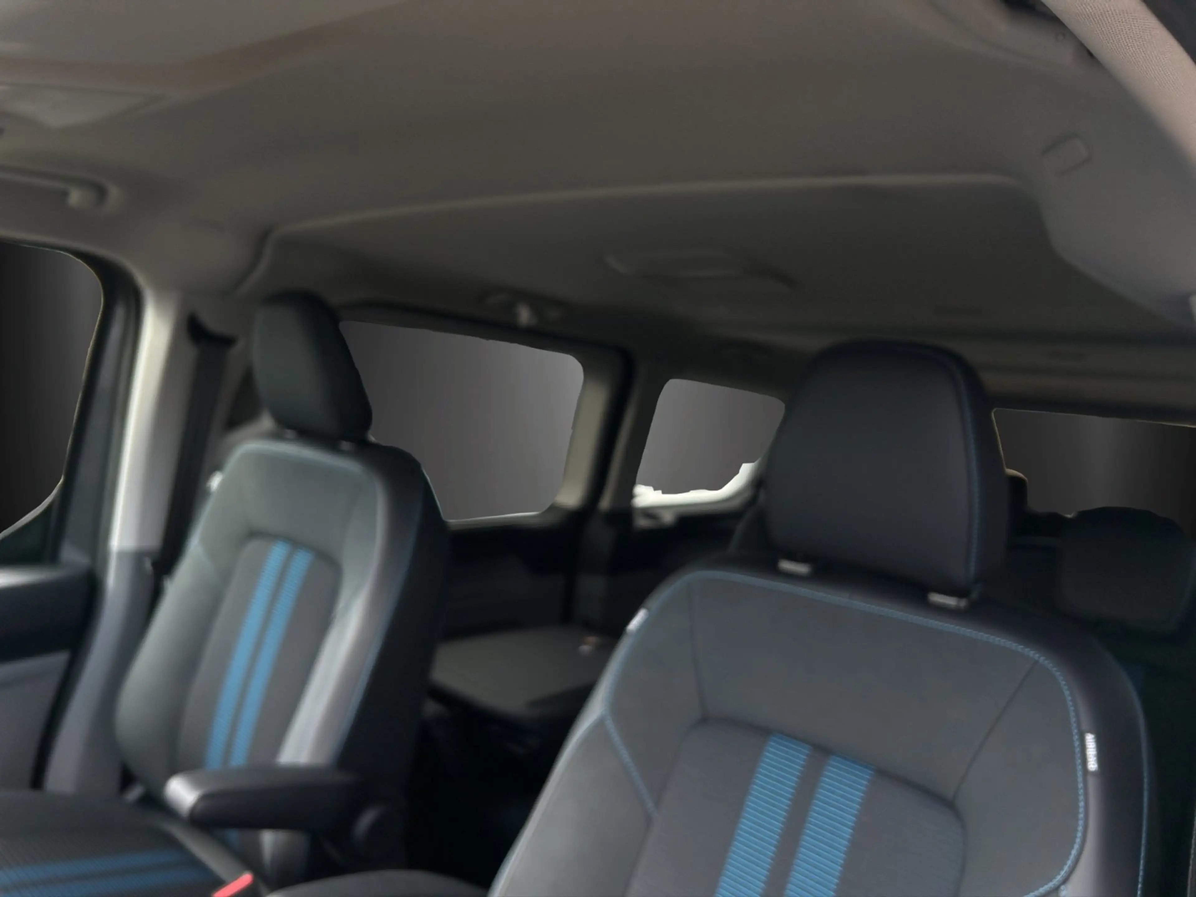 Ford Tourneo Custom Sport L1  FGS 3.-5 Jahr — photo 14