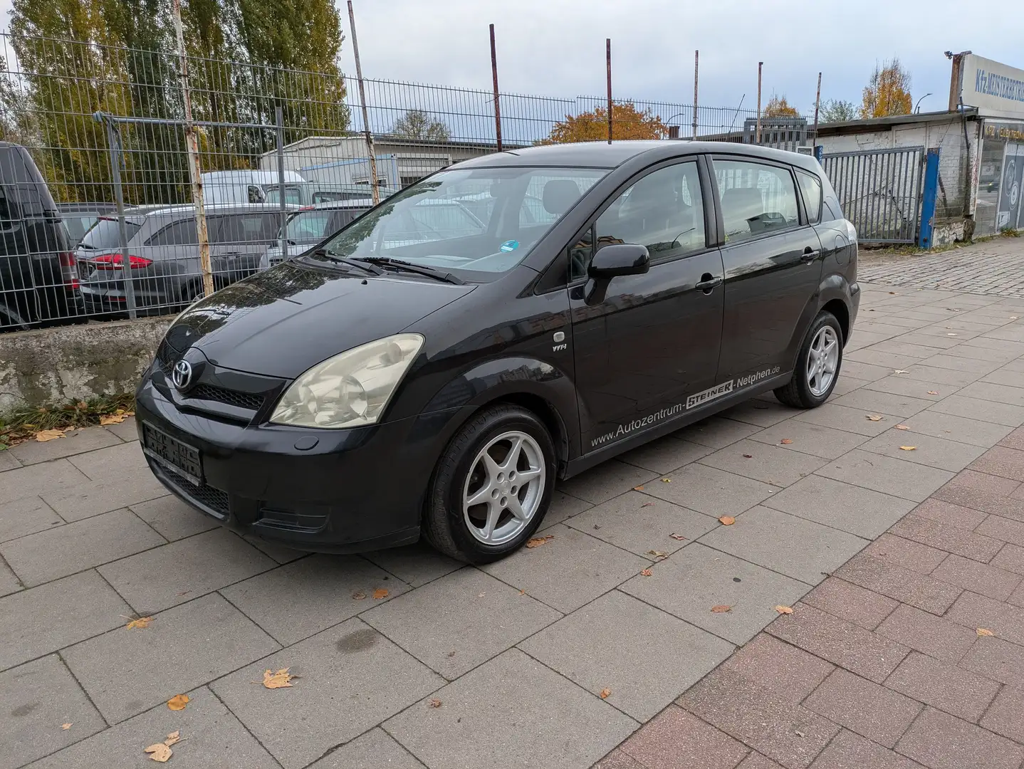 Toyota Corolla Verso 1.8 Luna - 1