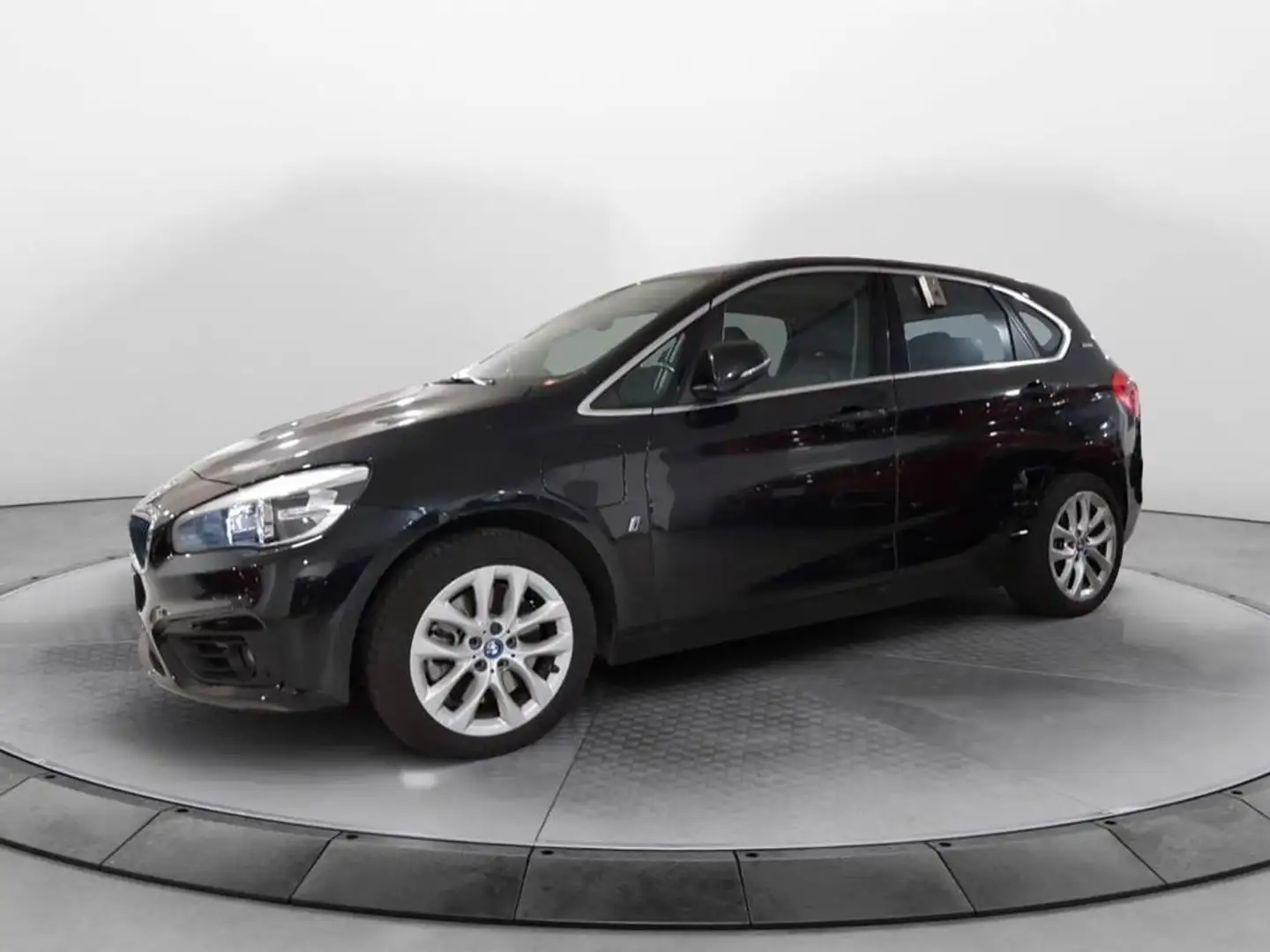 BMW 225 xe Active Tourer iPerformance Advantage auto Nero - 2