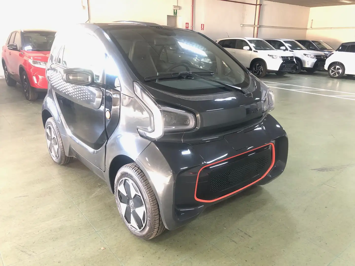 XEV Yoyo Schwarz - 1