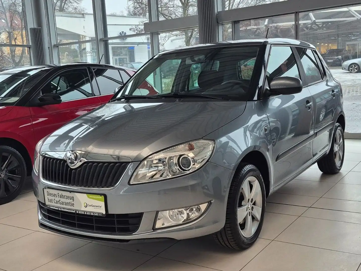 Skoda Fabia 1.2 TSI Fresh *Schlechtwegefahrwerk* Gris - 1