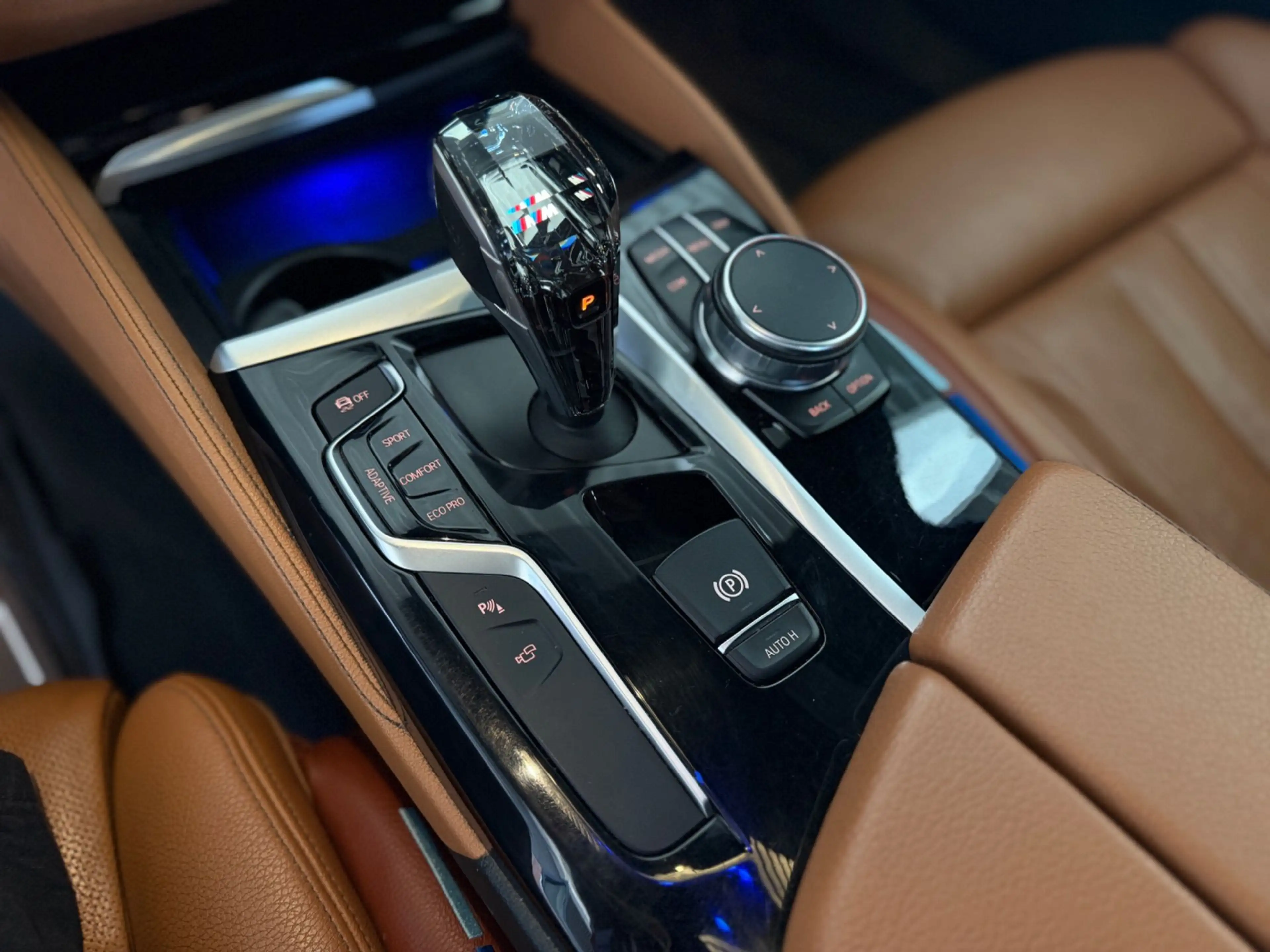 BMW 540 5er - 540 i M Sport M5 Look TYPISIERT — photo 14