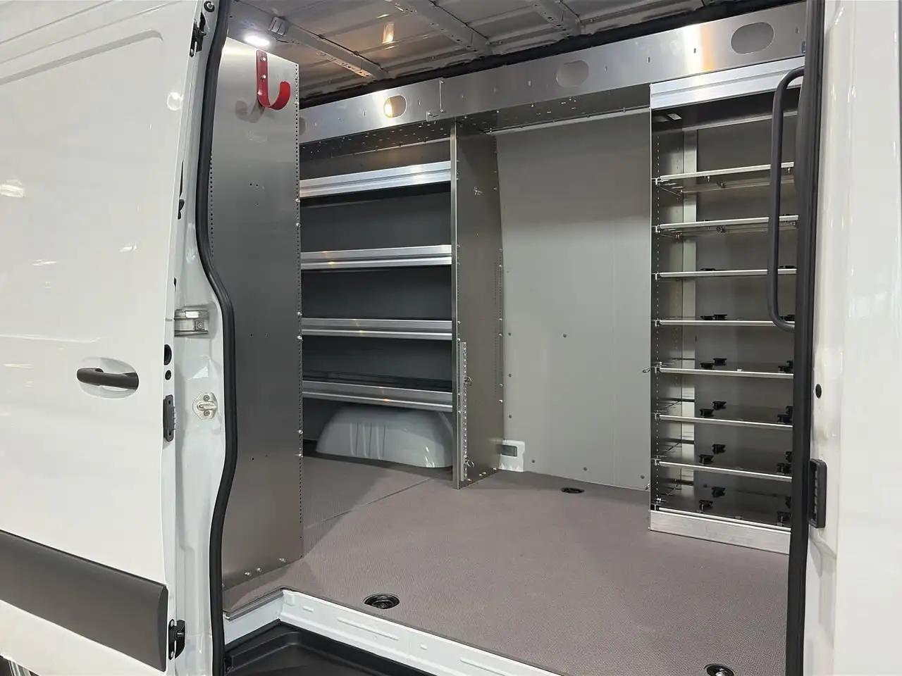 Mercedes-Benz Sprinter снимка Mercedes-Benz Sprinter