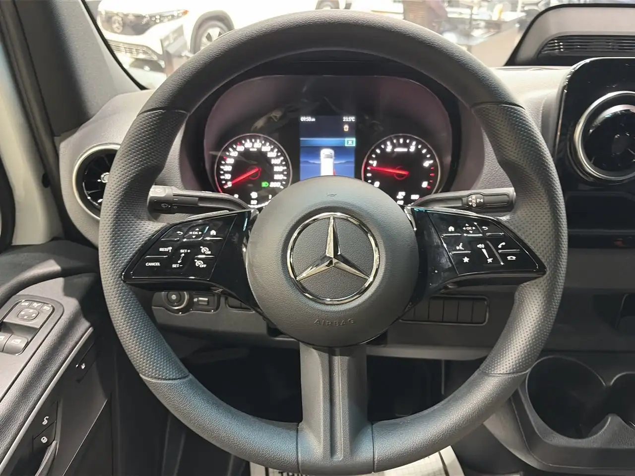 Mercedes-Benz Sprinter снимка Mercedes-Benz Sprinter