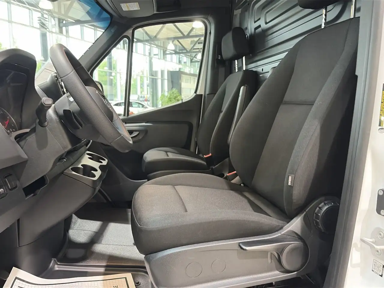 Mercedes-Benz Sprinter снимка Mercedes-Benz Sprinter