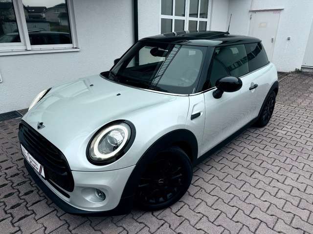 Imagine MINI Cooper 1.5 Aut. Chili PANO Sport CarPlay Navi LED