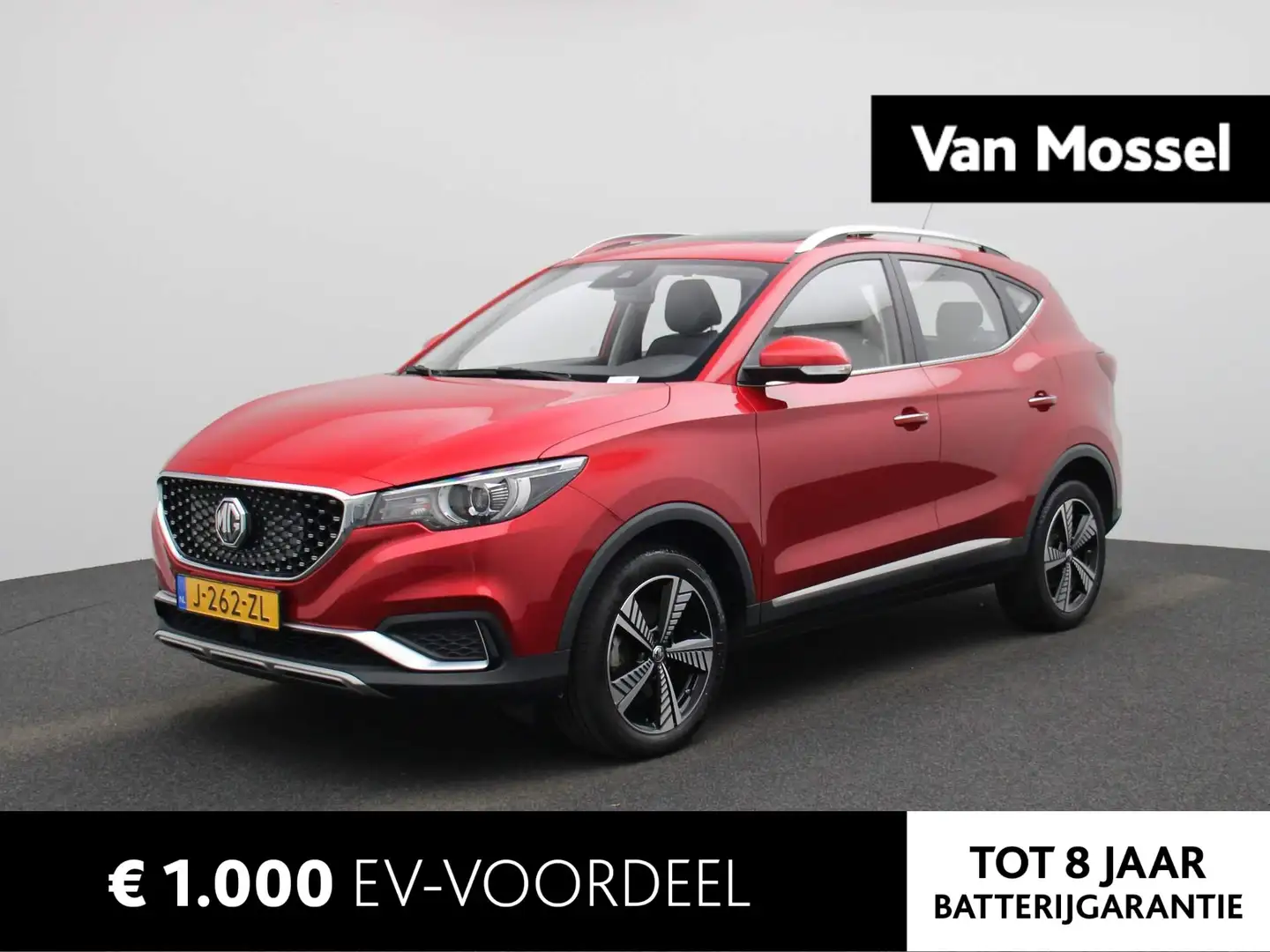MG ZS MG EV Luxury 45 kWh | Panoramadak |  Lederen Bekle Rood - 1