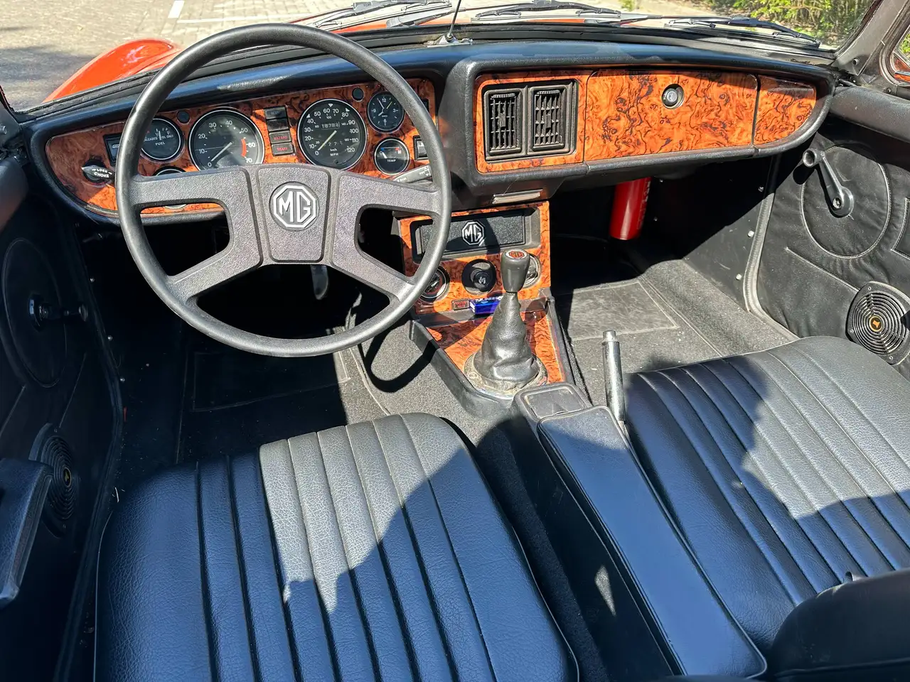 MGF 1.8 Roadster, foto 12