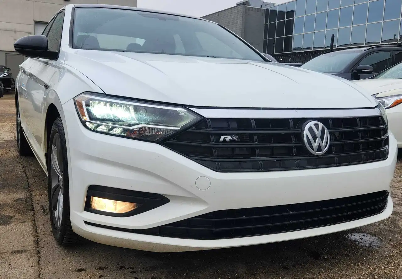 Volkswagen Jetta снимка Volkswagen Jetta