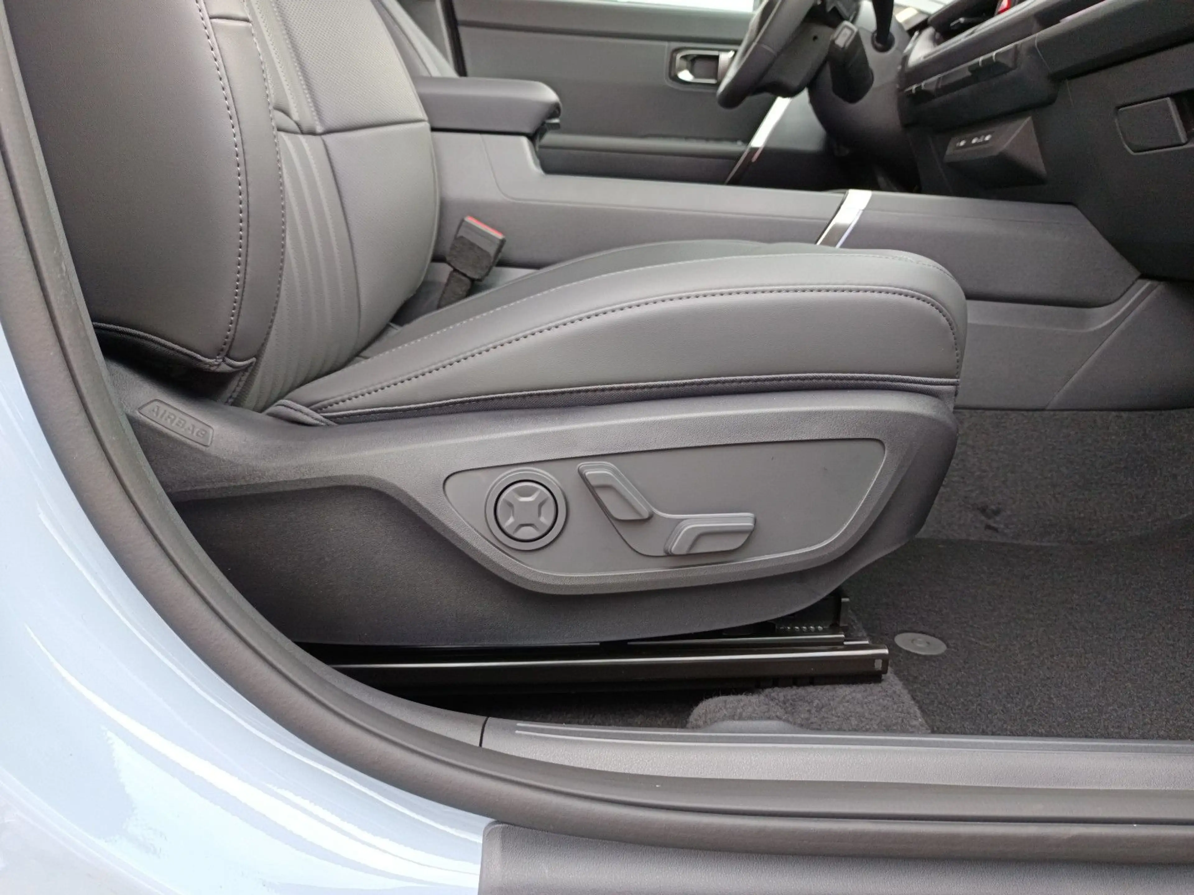 Kia Seltos 132 kW AWD X-Line 180 — photo 7